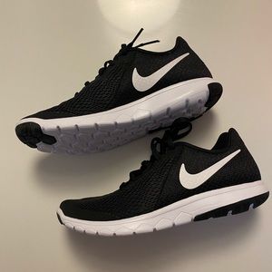 Brand new Nike Flex Run